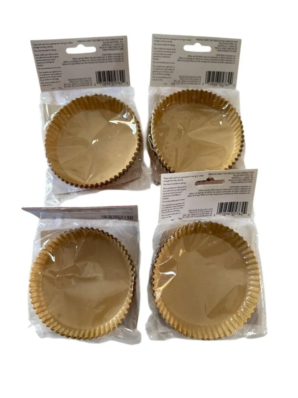 Wilton Large Treat Cups 18 cups Per Package Qty 4 Apple
